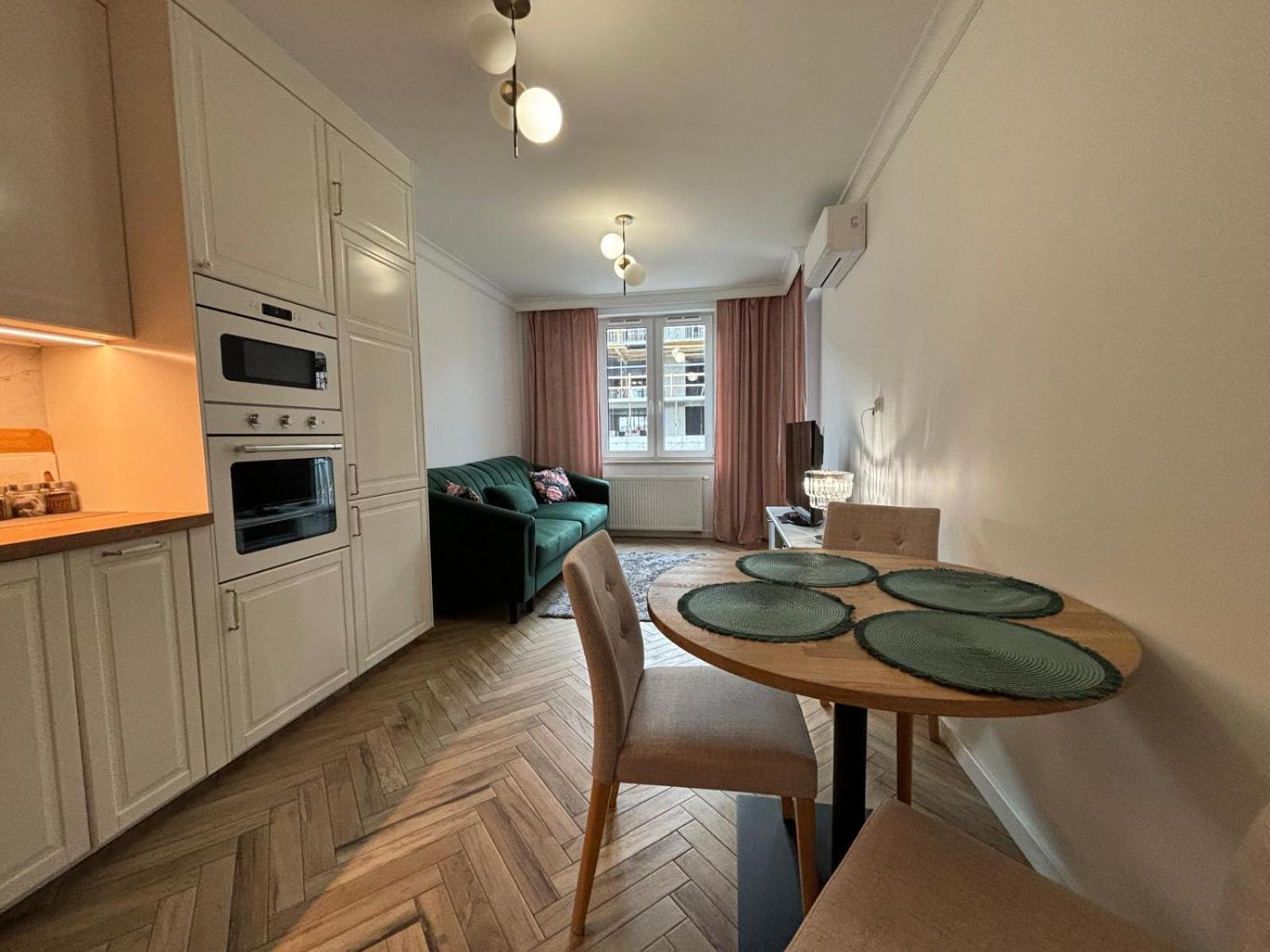Apartamenty W Centrum Bialegostoku Z Parkingiem W Garazu Podziemnym Białystok Exterior foto