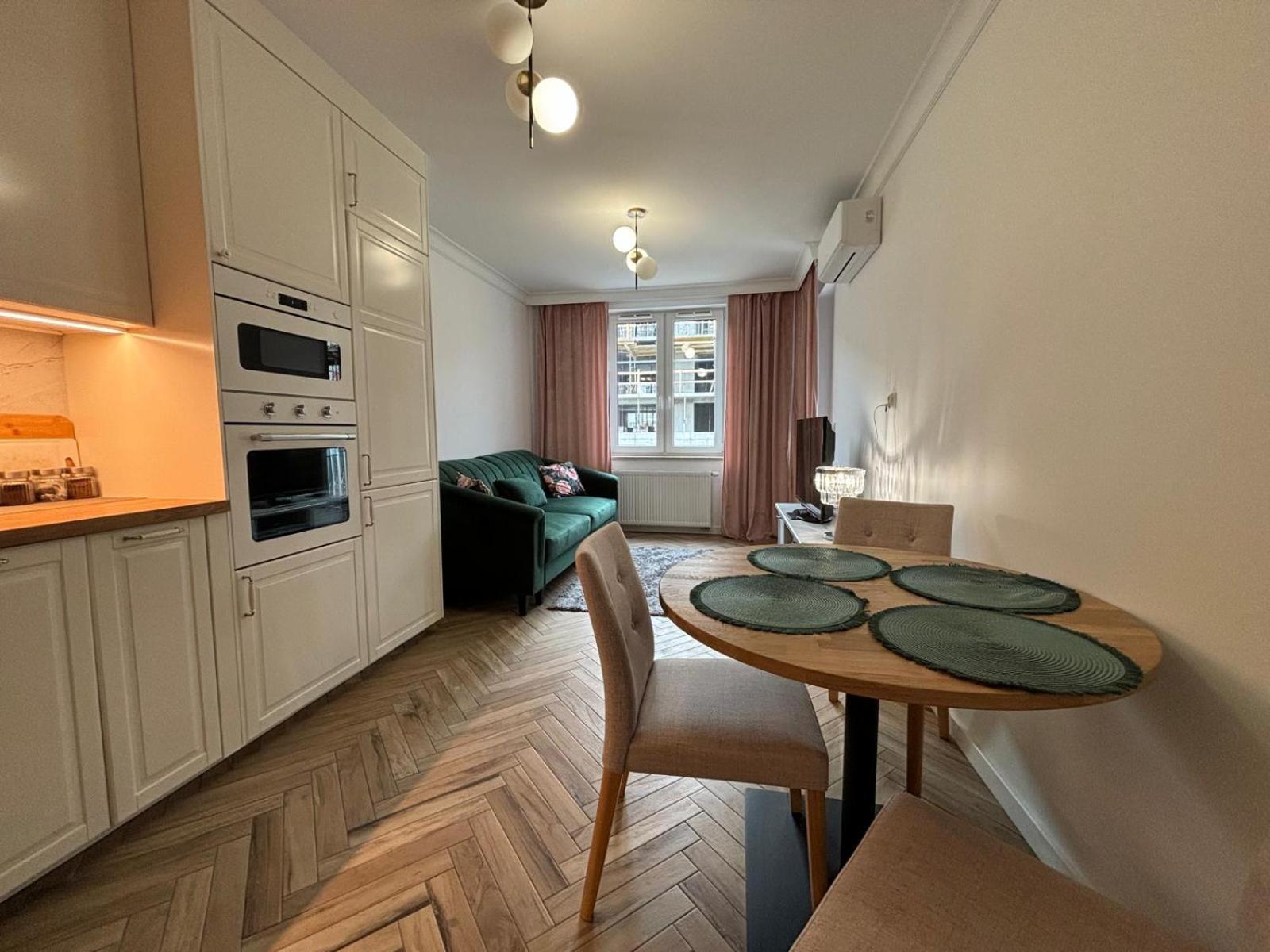 Apartamenty W Centrum Bialegostoku Z Parkingiem W Garazu Podziemnym Białystok Exterior foto