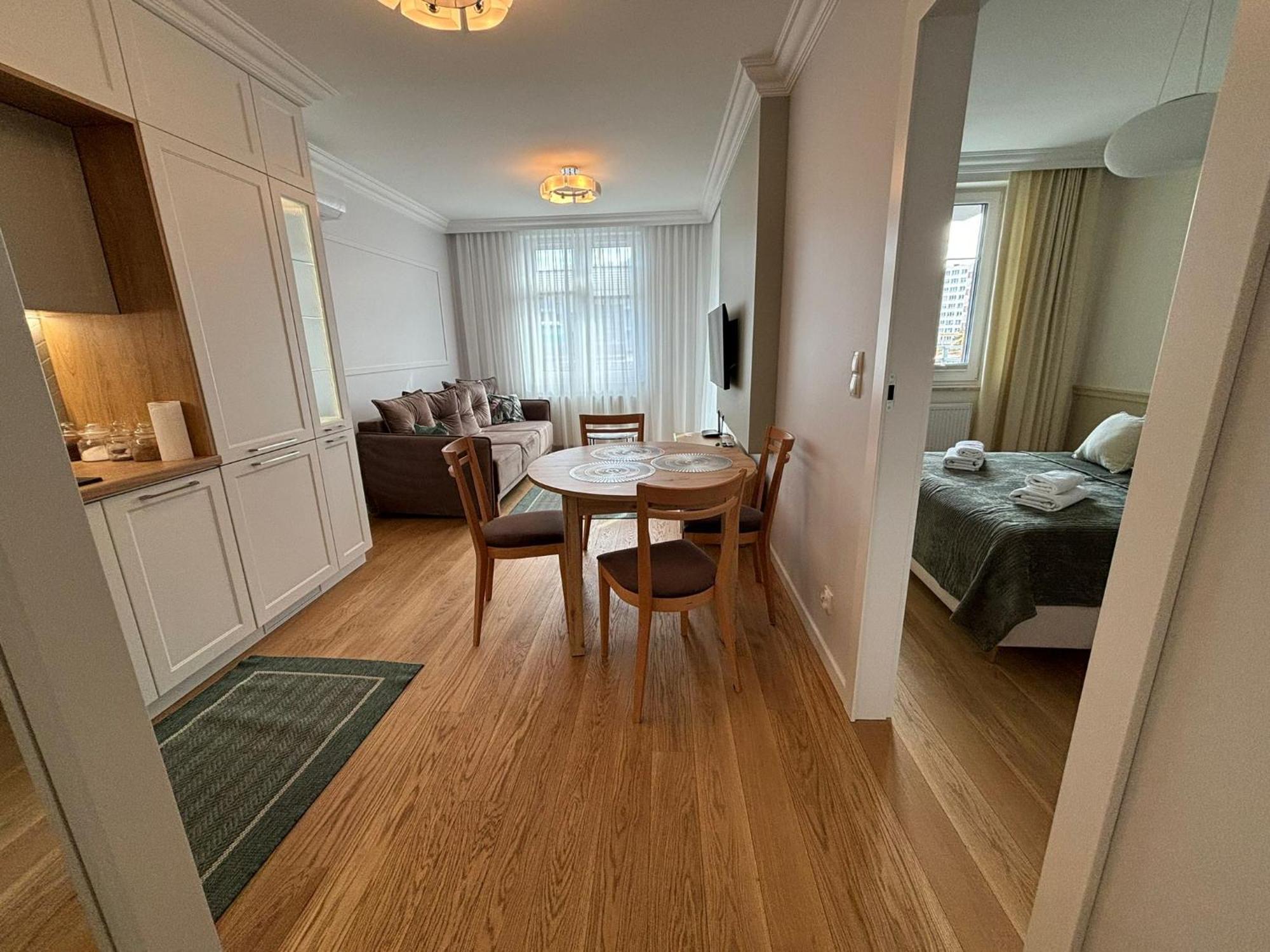 Apartamenty W Centrum Bialegostoku Z Parkingiem W Garazu Podziemnym Białystok Exterior foto