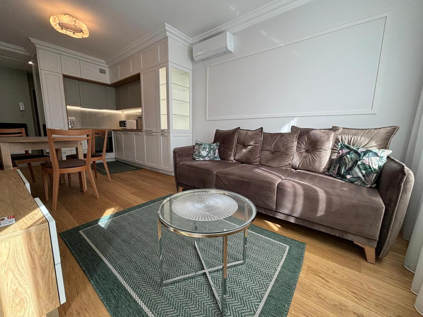 Apartamenty W Centrum Bialegostoku Z Parkingiem W Garazu Podziemnym Białystok Exterior foto